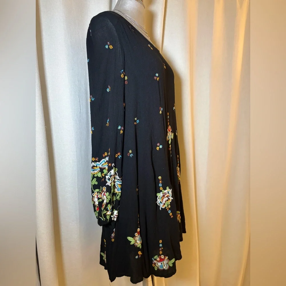 Free People Oxford Embroidered Mini Dress Black Floral Festival XS (Oversized)